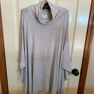 Lou & Grey soft gray poncho
